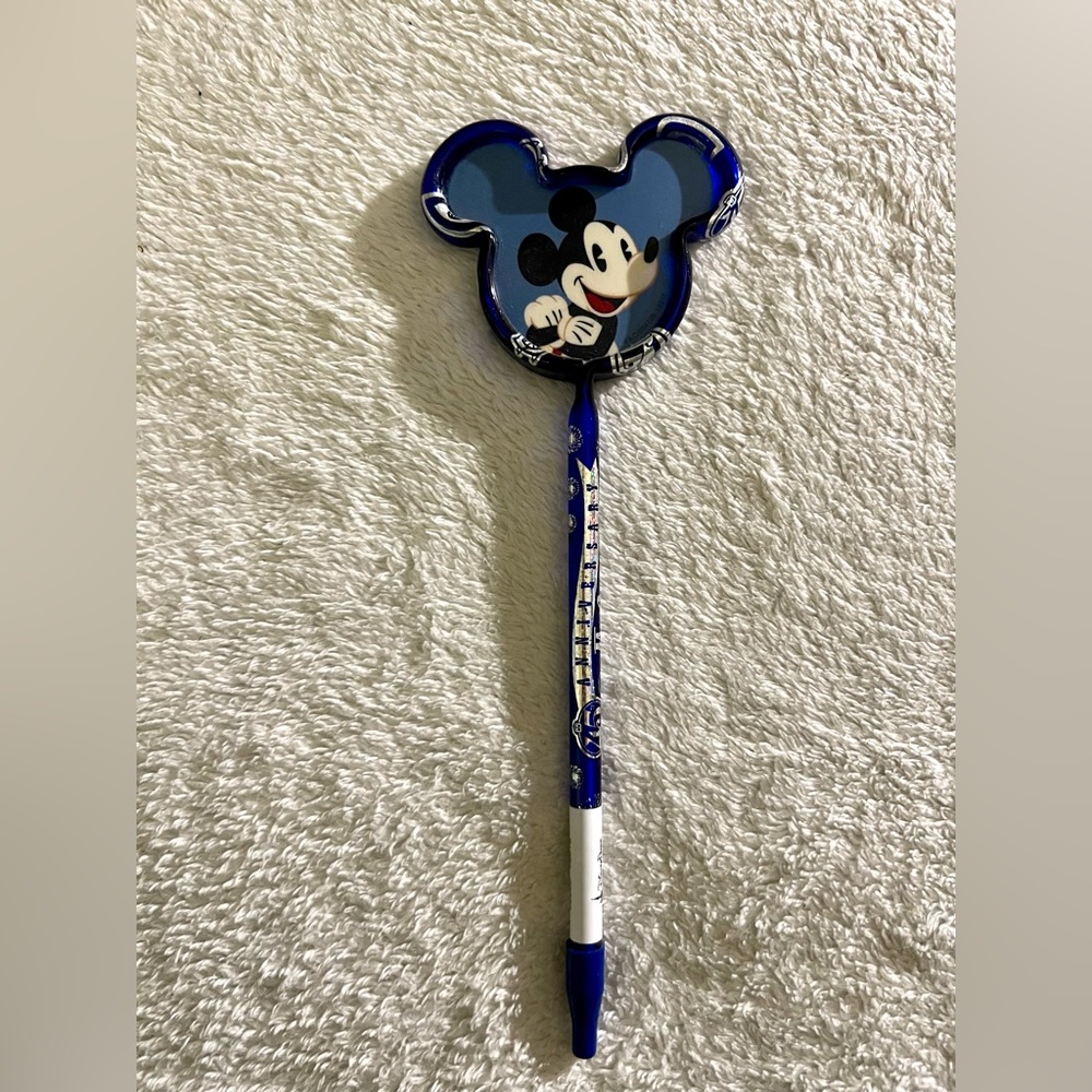 Mickey magic kingdom 45th anniversary pen